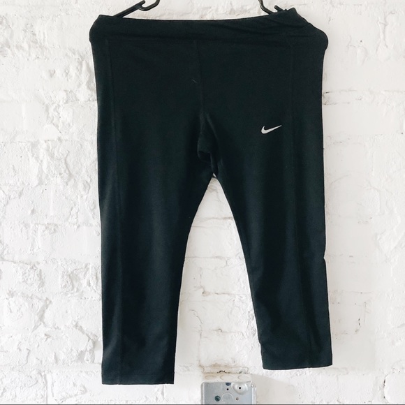 Nike Capri length tights / joggers - Picture 4 of 5